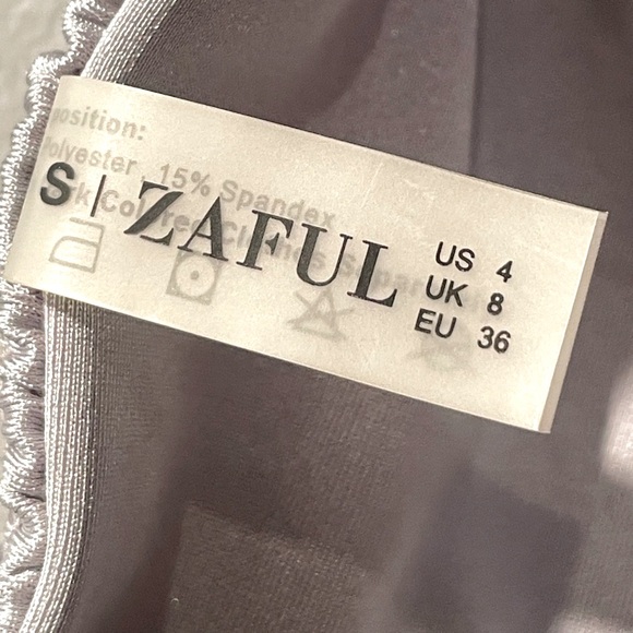 Zaful Cut-Out Grey Smocked Textured Bikini • Size 4 - Picture 3 of 9